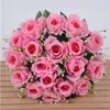 18 Hoofden Kunstmatige Rose Boeket Bruiloft Bruid Hand-Holding Flower Bouquet Valentine Day Wedding Party Home Floral Decoration RRF12666