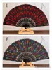 Großhandel Beliebte Chinesische Falten Pfau Hand Fan Perlen Stoff Dekor Farbige Gestickte Blumenmuster Schwarz Tuch KD1