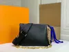 Oryginalna luksusowa torba na ramię od projektanta damska COUSSIN małe torebki na ramię fala damska torby na ramię z łańcuszkiem Crossbodys sześć kolorów uwalnia statek