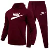 الرجال رياضية الخريف الملابس الرياضية اثنين من قطعة مجموعة الرجال سترة sweatpants ماركة الملابس الذكور sweatsuit الرياضة الدعاوى الزوج