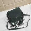 Bolsas para bebês Bolsas de mão com borla de leopardo para crianças Bolsas de ombro da moda para meninas Bolsas transversais para todos os jogos Carteira para lanches doces para crianças C1101 46 Y