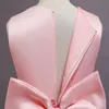 2020 Enfants Robe De Bal Fleur Fille Tailing Robes Puffy Satin Bow Fille Princesse Robes Longues pour Enfants Communion Robes De Mariée Q0716