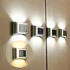 ソーラーランプ LED ライトウォールランプ屋外ガーデンライト外部壁取り付け用燭台テラスバルコニーフェンスストリート装飾上下