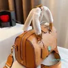 2021 Women Messenger letter fashion clutch Bags Luxurys Designers Pillow Lady Vintage totes Handbags