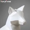 YuryFvnaシンプルな白い近代抽象彫刻ファッション幾何学像デスクトップの飾り創造ギフト210811