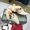 2021 Dad Classic Leathers Shoesss Herr Tjocka Skor Dam Vintages Vintage Casual White Shoess Designersula Läder Rhyton Trainer Sne Slrn