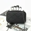 XGRAVITY Mini borse Tote Skull Finger Bags Borsa a catena elegante Donna Pochette casual Borse Busta Ladies Ghost