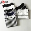 Sommar Kortärmad Striped Pullover Kvinnor Tröja Stickade Tröjor O-Hals Toppar Koreanska Pull Femme Jumper Kvinna Vit Svart 210812