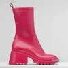 Mulheres Betty PVC Rainboots Modas de Borracha Soled Soled Meia Boot Top Designer Senhoras Plataforma Salto Moda Botas