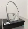 디자이너 배낭 바박기 미니 가방 옻칠 거울 겨드랑이 삼각형 버클 패션 간단한