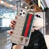 مصمم فاخر نمط الهاتف المحمول لحالات الهاتف المحمول لـ iPhone 14 14pro 13 13pro 12 Mini 12Pro 11 Pro Max XR XS XSMAX 8 7 Plus Wrist Strap Band Case Cover