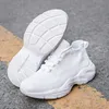 여성 신발 캐주얼 새로운 스타일 달리기 짠 메쉬 스포츠 탄성 라이트 패션 대형 양말 신발 Y0907