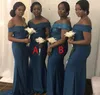 Teal Mermaid Bridesmaid Dresses 2021 Off Shoulder Sweep Train Appliques Garden Country Wedding Guest Gowns Maid of Honor Dress Plus Storlek