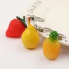 Keychains schattige simulatie eten fruit aardbei sleutelhanger ketting ring oranje tas hanger creatief klein cadeau meisje hart