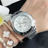 Mode pleine marque montre-bracelet femmes filles Style acier métal bande Quartz avec luxe Logo horloge P69