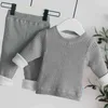 Conjunto de ropa para niños de color sólido 2 unids / set Ropa infantil Espesar camiseta Leggings Pantalones para invierno Otoño Trajes para niños 211224