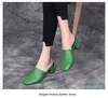 Plus w rozmiarze 35-40 Seksowne kapcie Kobiety Med Square Obcowanie Sandały Muły Letnie buty Kobieta Flip Flip Flops