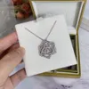 Rose Series Necklace Piage Pendants Inlaid Crystal Extremt 18K Gold Plated Sterling Silver Luxury Jewelry High Quality 5A Märke 302L