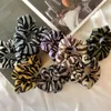 Vintage randiga söta kvinnor Scrunchie Elastic Bands Girls Headwear Scrunchy Loop Ponytail Holder Hårtillbehör 1313 B3