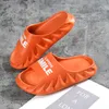 Mannen Slippers Vlam Paren Zomer Dia's voor Doucheruimte Indoor Outdoor Strand Schoenen Waterdichte Glimlach Lichtgewicht Antislip Rustig