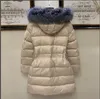 Kadınlar% 100 Büyük Gerçek Rakun Kürk Kapşonlu Ceket Kalın Sıcak Çift Fermuarı Drawstring İnce Ceket Su Geçirmez Parkas Siyah/Beyaz