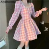 Japonais automne femmes Mini Lolita robe col carré avec dentelle rose Plaid perles Flare manches mignon Kawaii féminin 210623