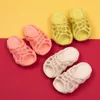 Детские тапочки летом носить обувь для мальчиков и девочек дома крытый открытый ребенок в детском саду дети флип флоп QQ527 210712
