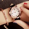 LSVTRスペシャルフローダイヤモンド光沢のある女性ウォッチクォーツレディースウォッチカラフルなレザーストラップ学生腕時計繊細なギフト