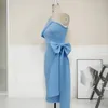 Femmes robes moulantes une épaule avec noeud papillon taille ceinture robe bleu clair élégante robe mince événement africain célébrer l'occasion 210309