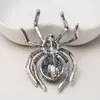 Pins, broches 2021 mode broche persoonlijkheid spider vorm diamant sieraden kleding accessoires boutonniere Stuur een vriend geschenk