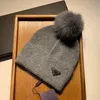 Collectible Sheep Hat Single Cashmere Wol Mens en Womens Skull Hats Fox Fur Ball Decoratie Grenzle Toque Classic Trend Style