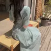 Korejpaa Kadınlar Elbise Yaz Kore Chic Mizaç Zarif V Yaka Plise Tasarım Dantel-up Bel Kabarcık Kol Şifon Vestido 210526