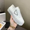 Rubber Platform Dames Mannen Casual Schoenen Sneaker Geïnspireerd door Motocross Banden Bepaalt het ontwerp van Nylon Gabardine Sneakers Deze driehoek