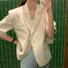 Korejpaa 여성 블레이저 2021 여름 한국어 세련 된 간단한 기질 옷깃 느슨한 3 버튼 반팔 슈트 짧은 재킷 X0721