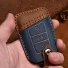 Crazy Horse Leather Car Key Case för VW TAYRON Lavida Sagitar Tiguan Magotan Passat Smart Remote Cover Tillbehör