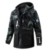 Herren Parka Mittellanger Mantel Graffiti Patchwork Camouflage Doppelseitige Abnutzungsjacke Hip-Hop Streetwear Winter Warmer Outdoor-Mantel Y1103