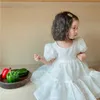 Fiaba Toddler Girls White Ruffles Dress Lolita Bambini Manica a sbuffo Costume di compleanno Abbigliamento Outfit 210529