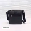 DesignersMen's Comman's One Commany Cross Small Messenger Bag مصمم حقيبة، الحجم: 21 23.5 * 4.5cm، الشحن