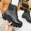 Kvinnor broderade läder band ankel stövlar mode damer sylvie serie band dekorerade läder martin boot topp designer lyxig kvinna vinter skor storlek 35-41