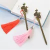 Bookmark Chinese stijl Classical Tassel Bookmarks Metal Hairpin Nieuwheid Studenten Stationery Handmade Retro Cute Antique Cadeau