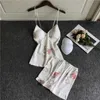 Kvinnor pyjamas sätter sommar sexig homewear v-nack shorts femme sleepwear 2 bitar mjuk natt kostym kvinnlig pijama med bröstkorg Q0706