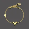 20 cm lång 316l titanstålmärke V Letter Jordelets Bangle For Woman Armband Bangles Women Par Love Jewelry Gift9362756