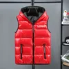 Gilet senza maniche da uomo Giacche Tendenza moda Hip Hop Cerniera Gilet con cappuccio Cappotti personalizzati Designer Uomo Inverno Addensare Gilet casual Capispalla