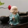 Seramik Buda heykel mor kum küçük keşiş renkli kum seramik süsleri ev dekoru çay evcil hayvan Budizm keşiş parlak renk T200619