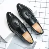 Tassel Shoes Duży rozmiar: US6.5-US13 Retro Designer Fashion Mężczyzna Płaskie Mokasyny Metalowa Dekoracja Hairstylist Leather Casual Mens Obuwie