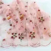 Mjukt nät garn fräsch blomma jordgubbe mesh spets tyg handgjorda tyg klänning kjol tyg hem dekoration material av mätaren 210702