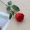 Rosas artificiais Flores Únicas flanela de haste Rosa realista para dia dos namorados casamento chuveiro nupcial Decorações de jardim 28 estilos HH21-850