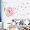 decoração de parede de flor rosa