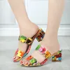 Люсиверовские женские мода летние хрустальные сандалии горный хрусталь каблуки каблуки открытые туфли женщины красочные дамы пляж шлепанцы слайды K78