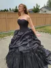 Vintage Gothic Black Plus Size Taffeta Wedding Dress Strapless Tiered Ruched Skirt Victorian Bridal Gowns Back Bride Wedding Dresses Custom Made